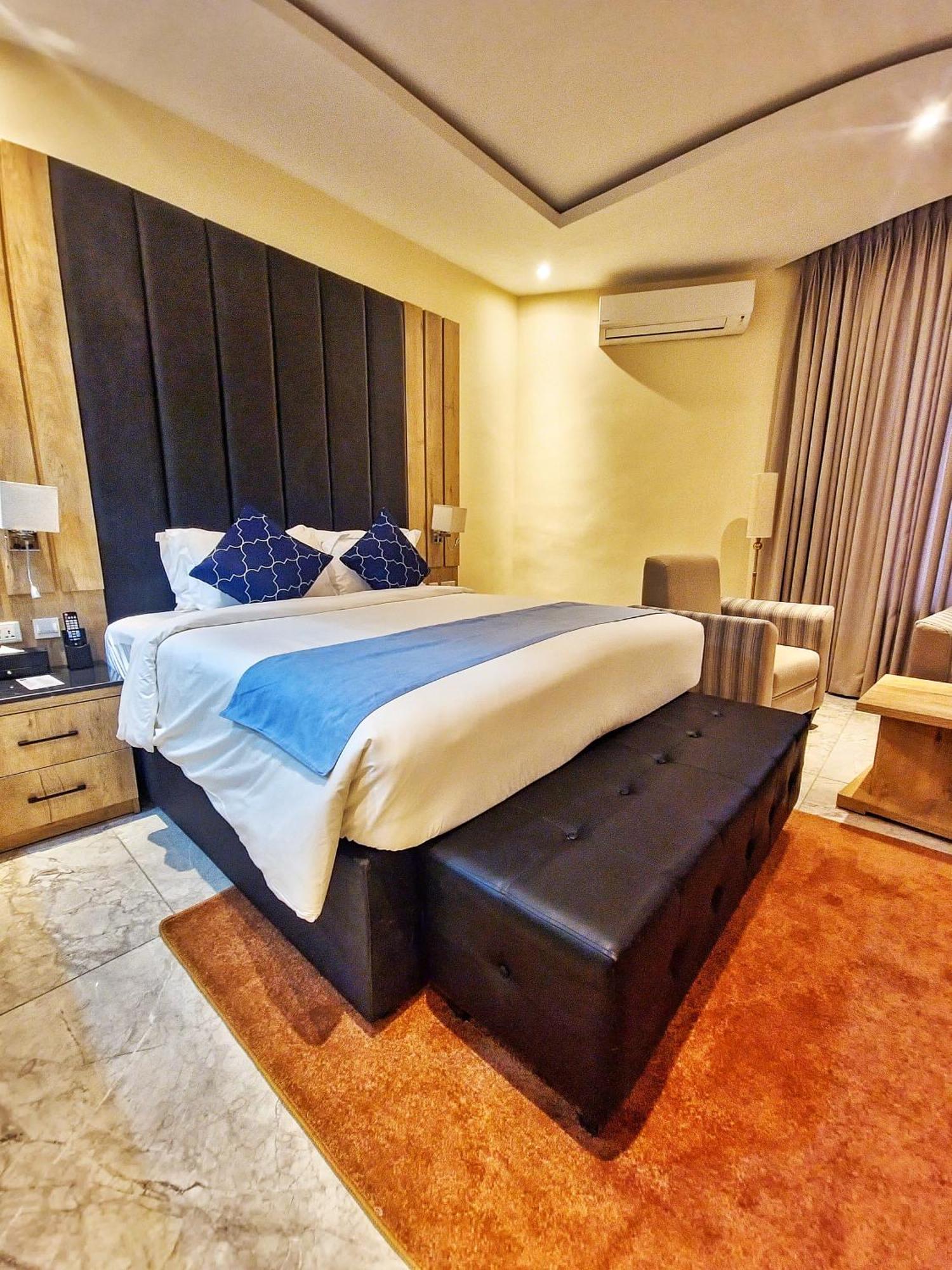 Vintano Hotel Lekki Exterior foto